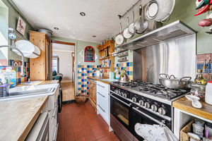 Kitchen- click for photo gallery